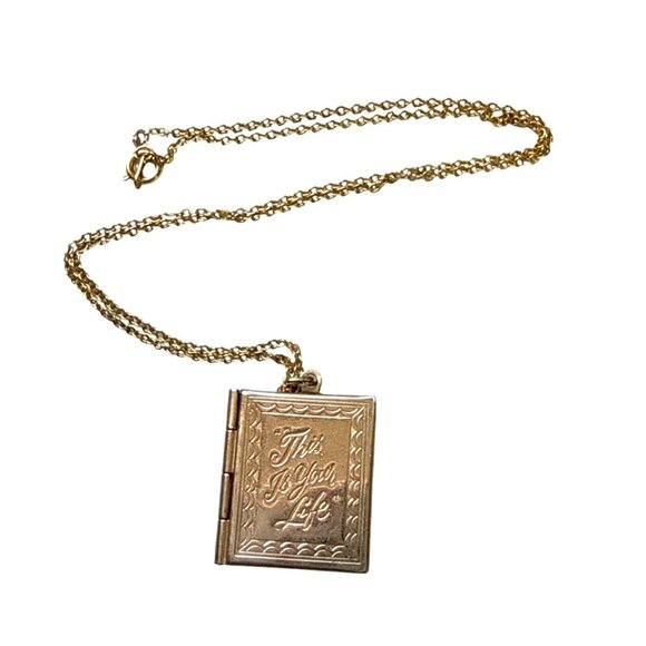 Gold Tone This Is Your Life Book Locket Pendant Necklace 18 Inch Vintage Gift - Picture 1 of 8